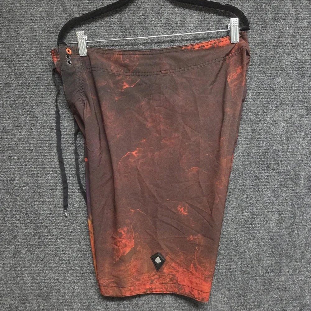 More Core Division MCD Board Shorts Mens 34 10